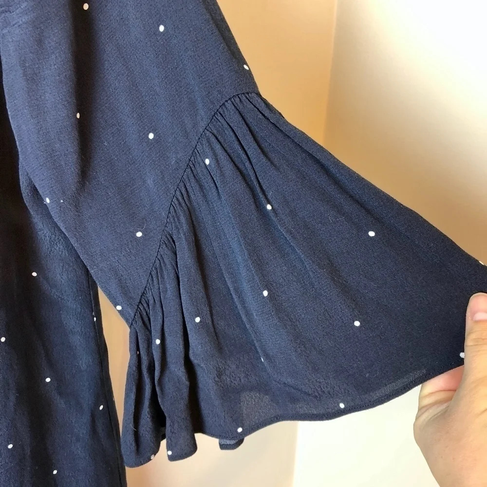 Vince Camuto | Polka Dot Ruffle-Sleeve Shift Dress - Picture 4 of 6